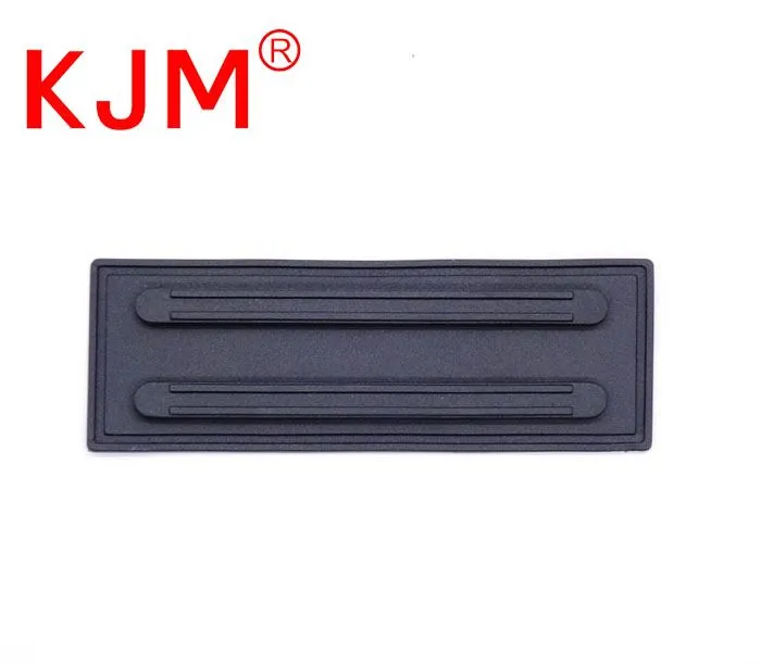 Пластиковый рюкзак защищает ноги